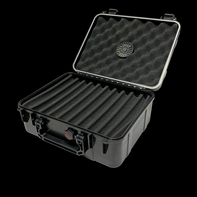 Cigar Caddy 40-Count Cigar Case Black