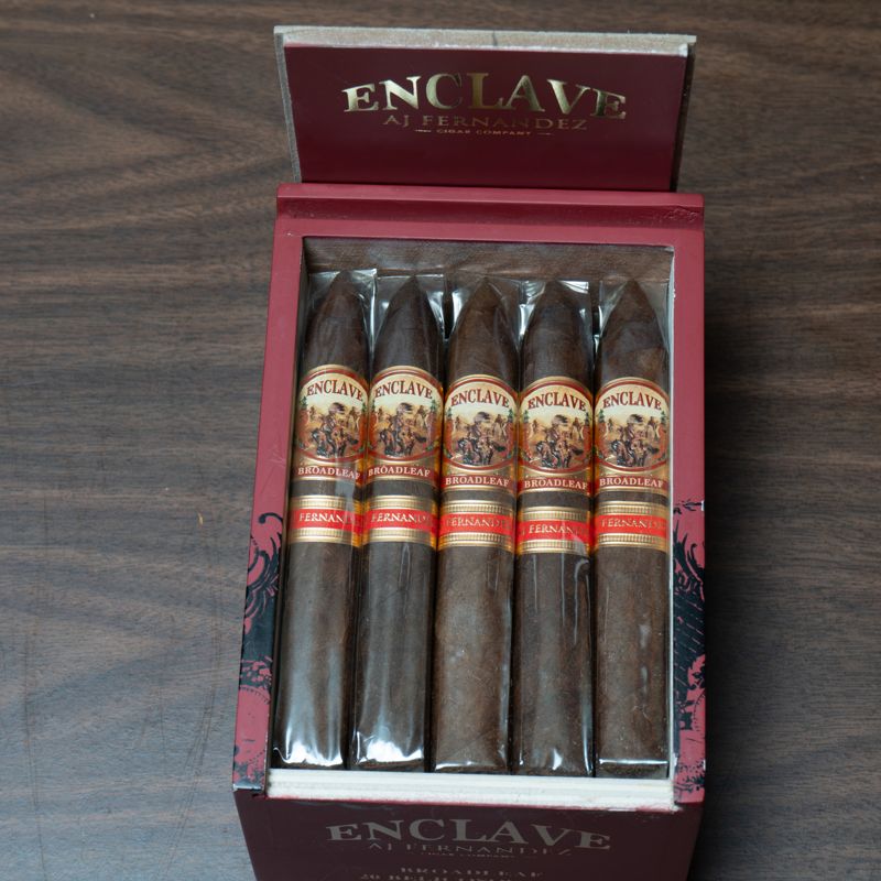 AJ Fernandez Enclave Broadleaf Robusto (pk/5)