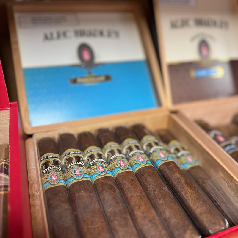 Alec Bradley Prensado Corona Gorda (pk/5)