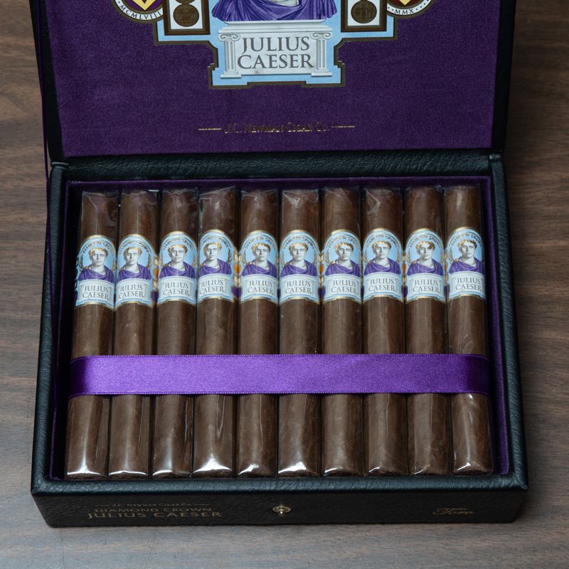 Diamond Crown Julius Caeser Corona (bx/20)