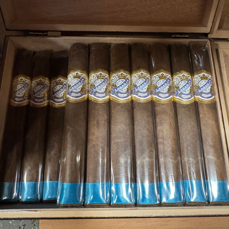 Espinosa Laranja Reserva Azulejo Corona Gorda (bx/20)