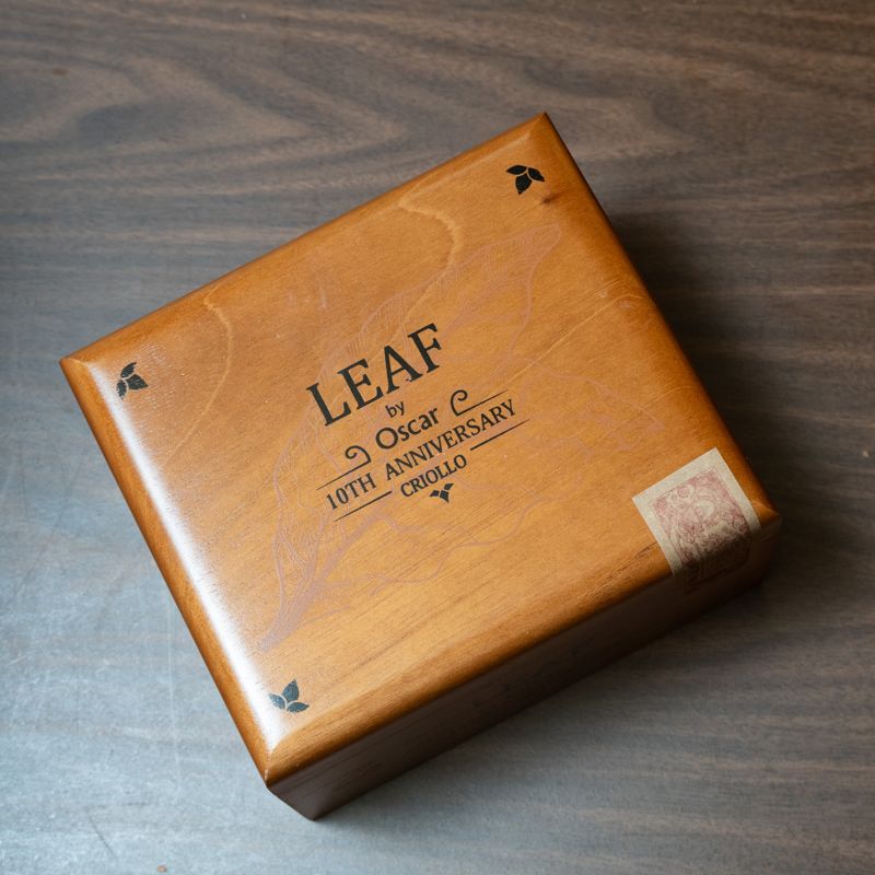 Leaf By Oscar 10th Anniversary Criollo Toro (bx/20 single)