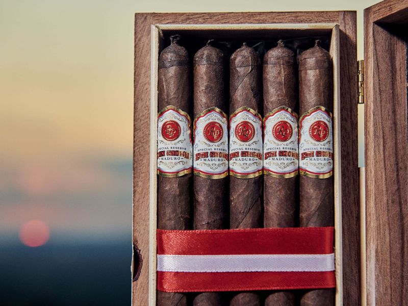 Rocky Patel Sun Grown Maduro Sixty (pk/5)