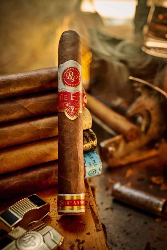 Rocky Patel The Edge 20th Anniversary Robusto (pk/5)