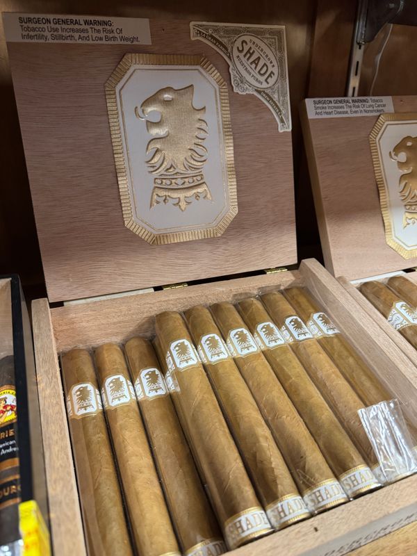 Undercrown Shade by Drew Estate Corona (pk/5)