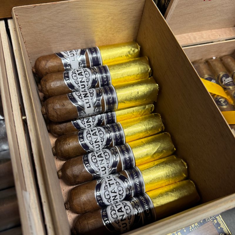 JFR Lunatic Habano Short Robusto (bx/28)