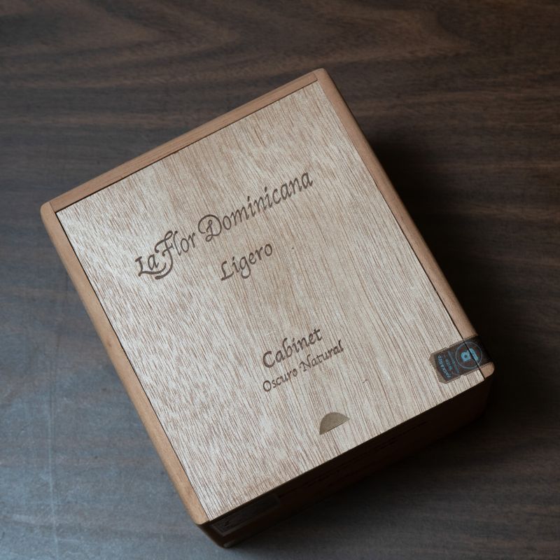 La Flor Dominicana Ligero Cabinet L-200 (bx/24 single)