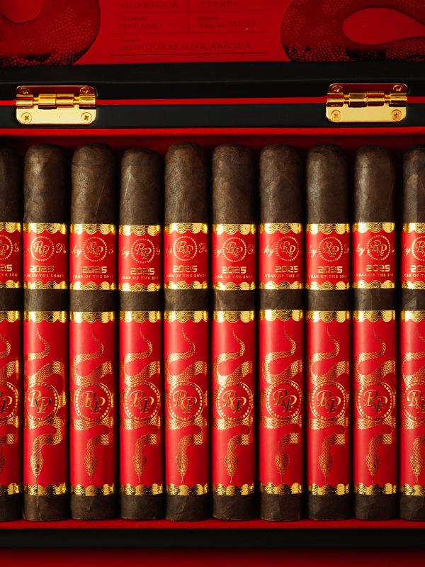 Rocky Patel Year of the Snake Toro (bx/10 single)