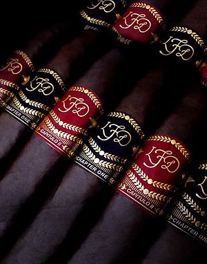 La Flor Dominicana Chapter I Chisel (bx/10 single)
