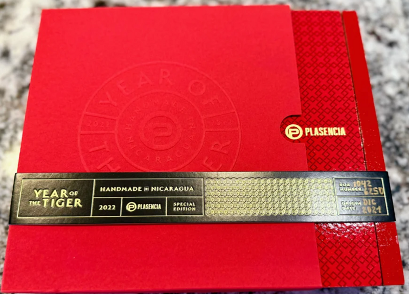 Plasencia Year of the Tiger Toro Extra (bx/8 single)