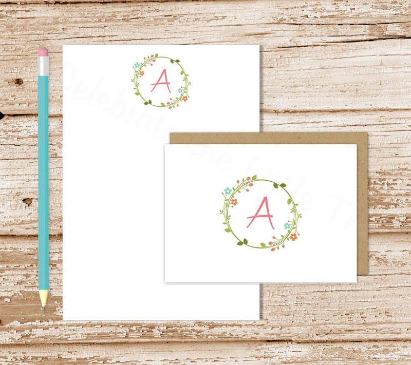personalized stationery set . floral wreath notepad + note card set . initial . womens notecards note pad . botanical stationary gift set