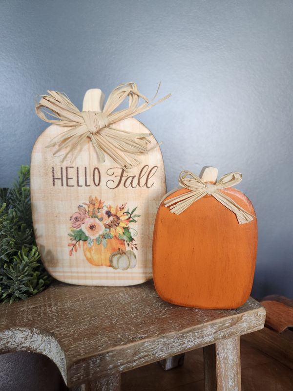 Hello Fall Pumpkin