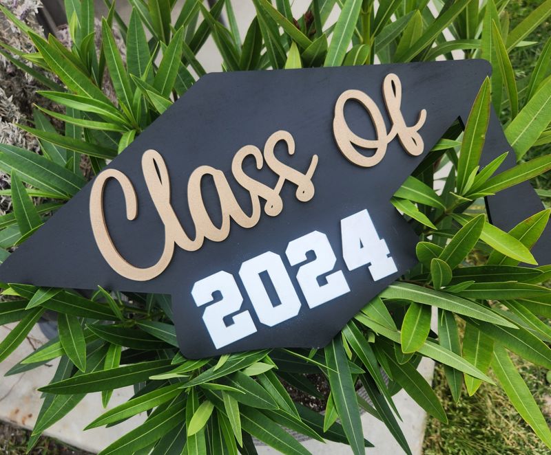 Class of 2024 Sign/Photo Prop/Graduation Cap