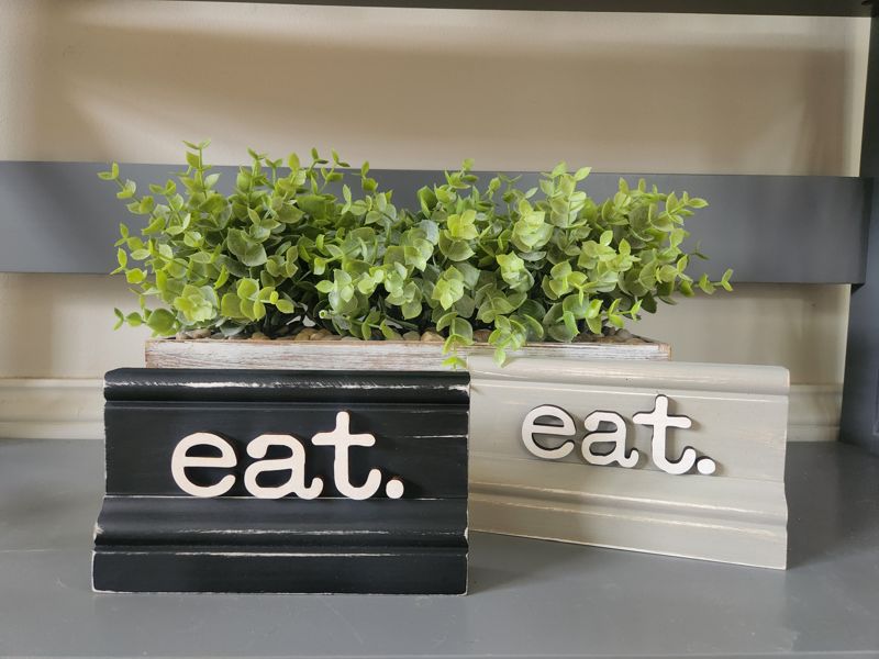 Eat. Freestanding 3D Sign