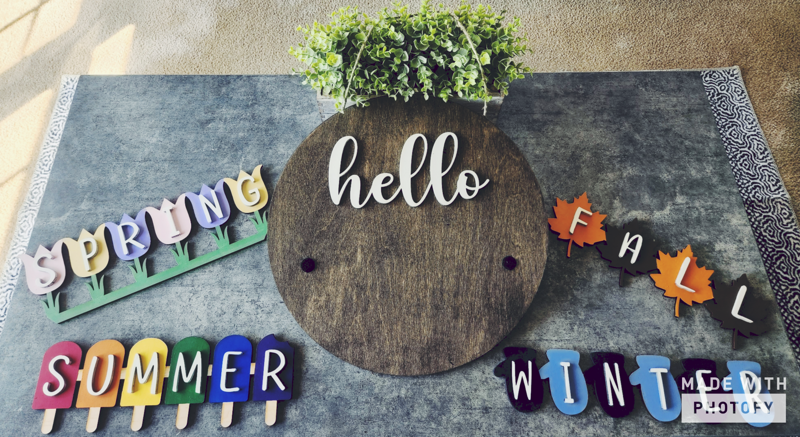 Interchangeable Season Door Hanger