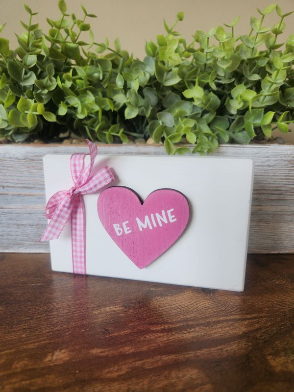 Be Mine Free Standing Envelope - PINK