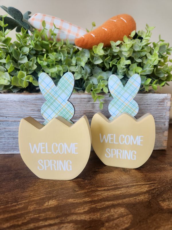 Welcome Spring Easter Decor - Yellow/Green Plaid