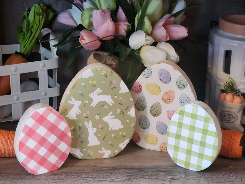 Patterned Free Standing Eggs