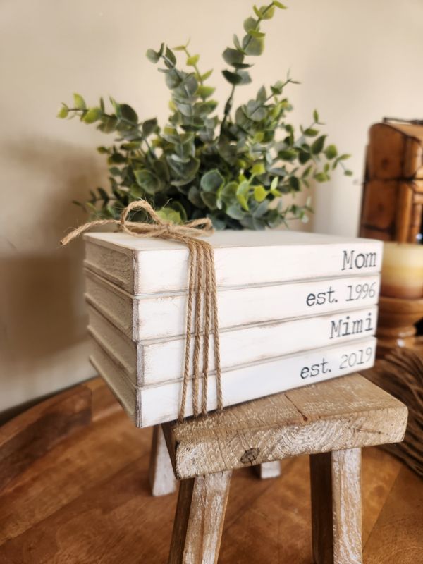 Mom Bookstack