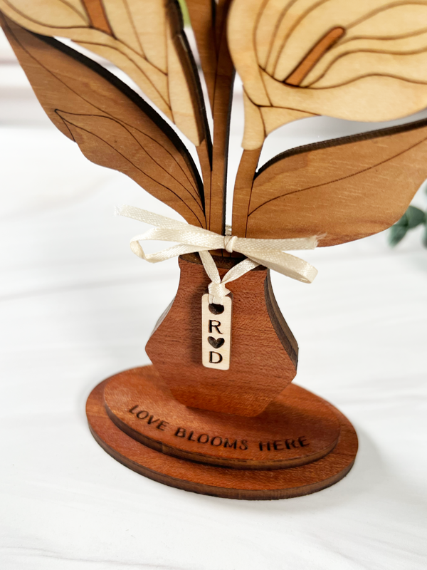 Handcrafted Wooden Floral Bouquets โ Eternal Beauty in Roses, Lilies, and More! Personalized Tags, Custom Colors, and Unforgettable Gifts