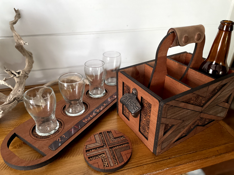 Handcrafted Wooden Beer Caddy with Handle – Engraved Bottle Carrier for 6 Beers, Rustic Bar Gift, Custom Drink Tote for Homebrewers & Groomsmen