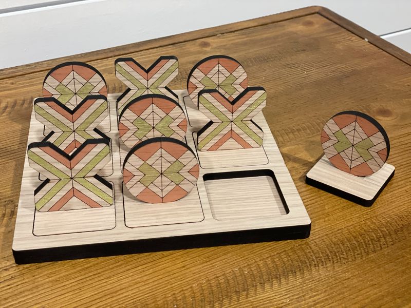 Quilted Pattern Tic Tac Toe Set