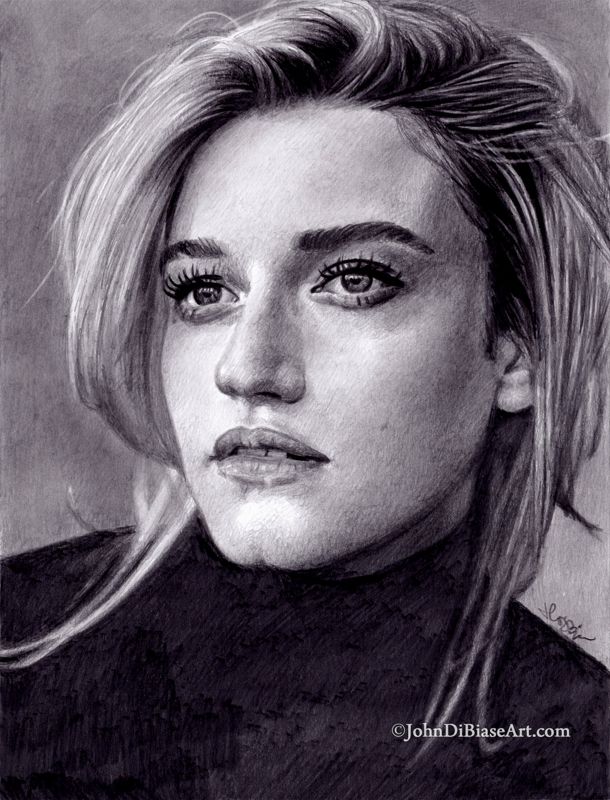 Julia Garner Original Graphite Drawing (NOT A PRINT) 9"x12"