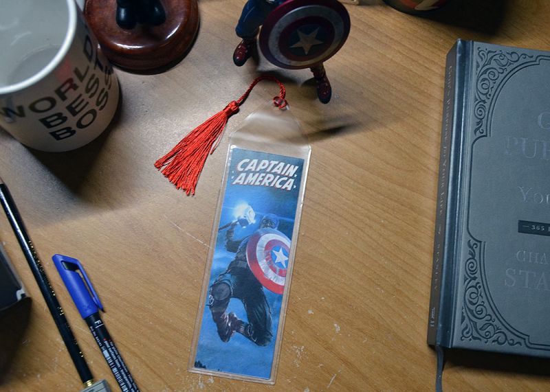 Captain America (Jumping) with Mjolnir (Chris Evans) 7.75 x 2.30 Bookmark with Tassel