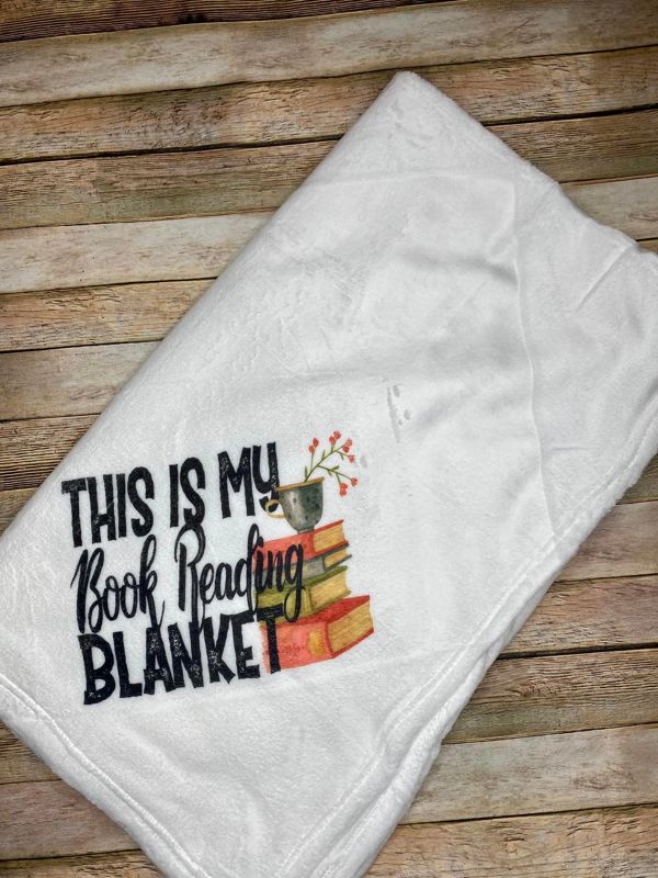 Book Reading Throw Blanket