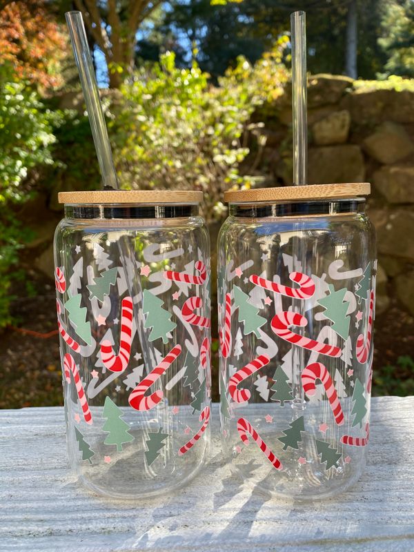 X-Mas Trees & Candy Canes Glass Beer Can