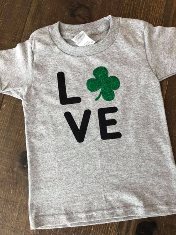 Shamrock LOVE Youth T-Shirt