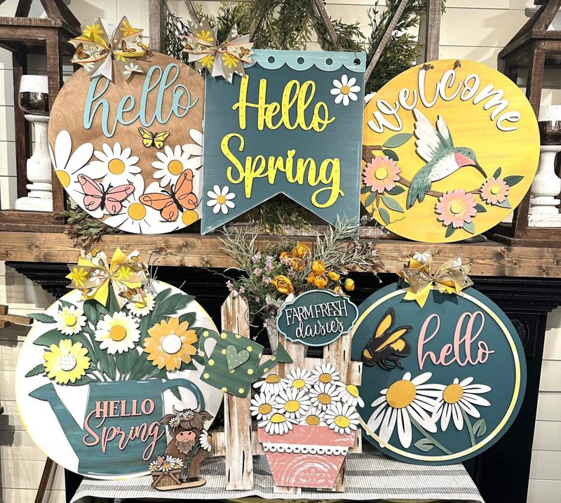 Spring 3 (Highland Cow Shelf sitter)